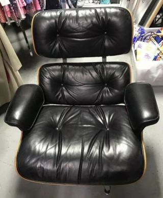 Vintage •1980• Herman Miller Eames Brown Leather & Wood Lounge Chair