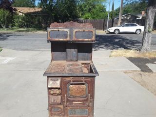 Antique 1900s Majestic Cast Iron Wood Stove No.  638 " The Great Majestic " Look