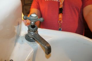 Antique Small Porcelain Cast Iron Sink Faucets & Drain 14 