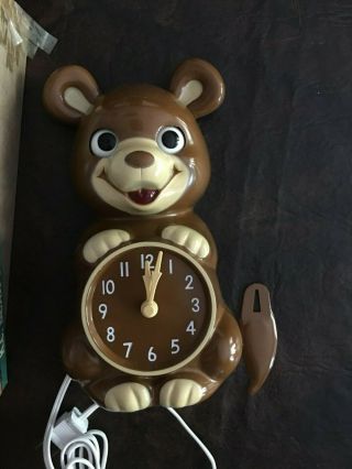 Vintage K.  C.  Teddy Bear Moving Eyes Novelty Clock - Org Box 4