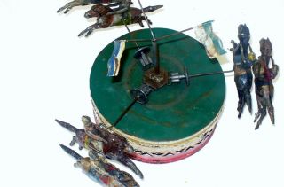 GUNTHERMANN TIN HAND - PAINTED,  WIND UP 6 - horse - race articulated carousel 4