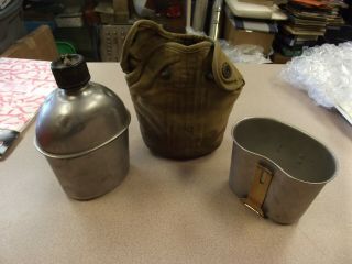 Vintage Wwii Us Army Usmc Canteen & Cup 1943 1944 S.  M.  Co.