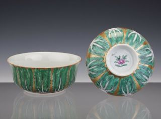 Perfect Chinese Porcelain Thai Marked Bowl,  Cover 19th C.