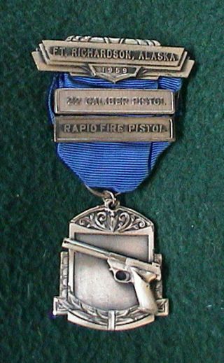 1959 Us Army Ft.  Richardson,  Alaska.  22 Caliber Rapid Fire Pistol Shooting Medal