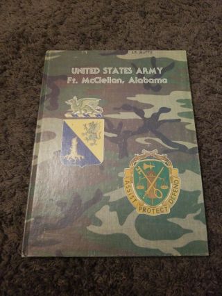 United States Army Ft.  Mcclellan Alabama Basic Training Picture Book Vintage