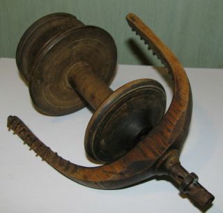 Antique Primitive Oak Wood Wooden Spinning Wheel Flyer Bobbin Spool Europe 3