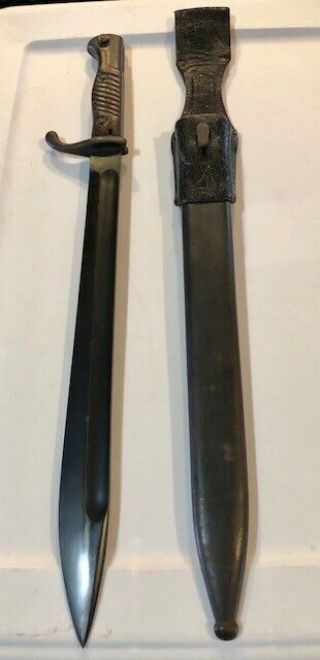 Wwi German 1918 Waffenfabrik Mauser A G Oberndorf A.  N Bayonet,  Scabbard Frog