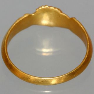 VERY RARE Authentic Roman GOLD Ring - Clasped Hands Ring CA 300 - 400 AD 4