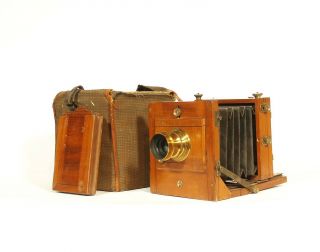 Ca.  1885 English 1/4 Plate Wood Tailboard Camera W/case & W.  W.  Rouch & Co.  Lens