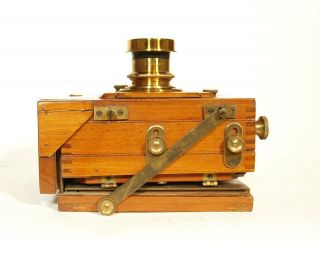 Ca.  1885 English 1/4 Plate Wood Tailboard Camera w/Case & W.  W.  Rouch & Co.  Lens 9