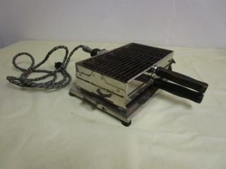Antique & Sunbeam Toaster - Grill,  With 2 Wooden - Handle Pans