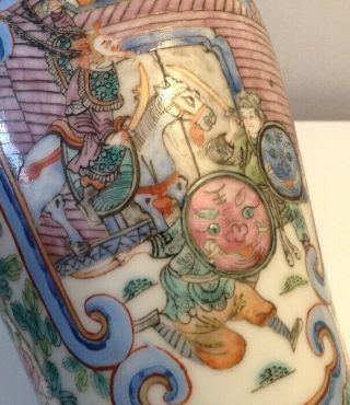 RARE ANTIQUE FAMILLE ROSE CHINESE PORCELAIN COVERED VASE 19th CENTURY 9