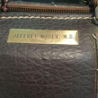 Vintage Old Leather Doctor ' s Medical Bag With Brass Name plate 12