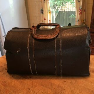 Vintage Old Leather Doctor ' s Medical Bag With Brass Name plate 3