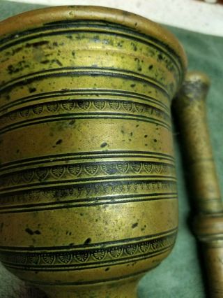VINTAGE LARGE ORNATE SOLID BRASS MORTAR AND PESTLE APOTHECARY MEDICINE 2