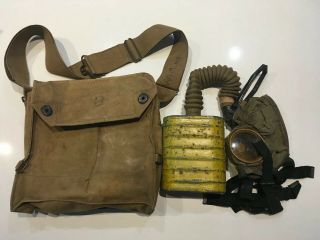 Wwi U.  S.  Army U.  S.  M.  C.  Respirator And Carrier Named