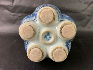 18th/19th C.  Chinese Blue and White Conjoined Six - Mouthed Vase 9