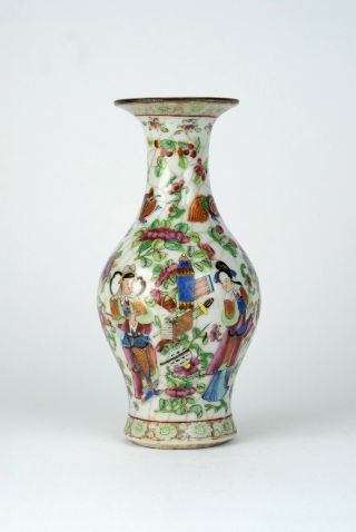 A Rare Antique 19thC Chinese Porcelain Canton Famille Rose Crackleware Vase. 3