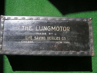 THE LUNG MOTOR Vintage Medical Device Case Obscure Goth Oddball Rocker 1914 2