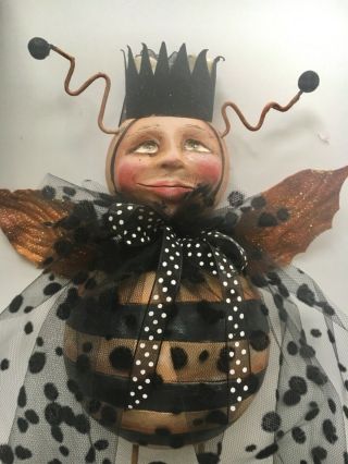 Primitive Paper Mache Bumble Bee Made by Artist Christy Meyers - erikascupboard 6