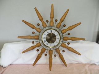 Vintage Seth Thomas Mid - Century Modern Atomic Sputnik Starburst Wall Clock