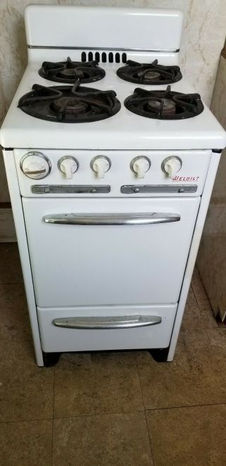 20 Inch Welbilt Gas Stove,  Great,  Location Nyc Metro.  Must Transport.