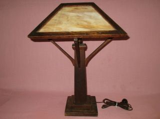 Antique Mission Oak American Arts & Crafts W.  B.  Brown Slag Glass Wood Table Lamp 4
