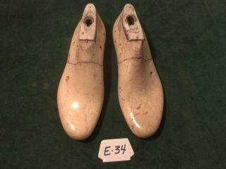 Vintage Pair Wood Size 4 - 1/2 D United Slide - O - Matic B32 Usmc Shoe Lasts E - 34