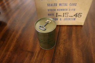 NOS unissued WWII Johnson Johnson plaster paris bandage in metal can box 12 unop 3