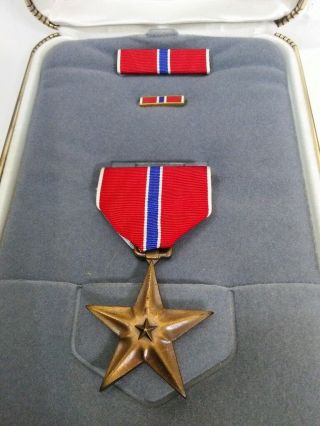Vintage Us Military Bronze Star Medal,  Ribbon And Pin In Case