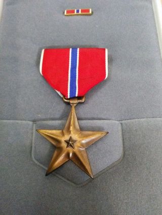 Vintage US Military Bronze Star Medal,  Ribbon and Pin in Case 3