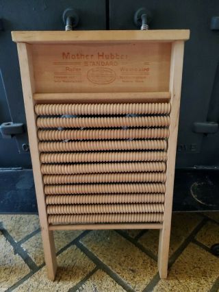Vintage Mother Hubbard Wooden Roller Washboard Made In U.  S.  A.  1900 