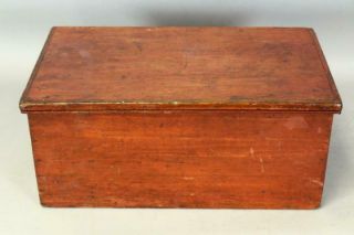 A RARE 19TH C ENFIELD CT SHAKER SEWING BOX IN BEST RED STAIN & VARNISH 3