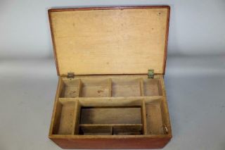 A RARE 19TH C ENFIELD CT SHAKER SEWING BOX IN BEST RED STAIN & VARNISH 6