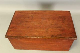 A RARE 19TH C ENFIELD CT SHAKER SEWING BOX IN BEST RED STAIN & VARNISH 9