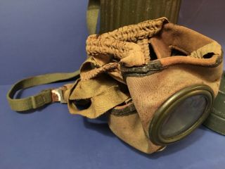 Vintage WWII German Army Gas Mask 2KP 134REGT HOCH - UND DEUTSCHMEISTER 8