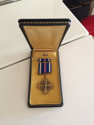 Distinguished Flying Cross Medal And Ribbon Bar