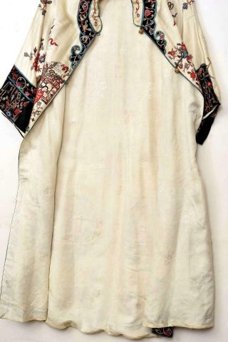 Old Chinese Silk Embroidery Forbidden Stitch Lady ' s Robe Jacket Figure Medallion 10