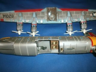 AIRPLANE YONEZAWA GLOBEMASTER C - 124,  BATTERY OPERATED,  60 ' s.  VIDEO 10