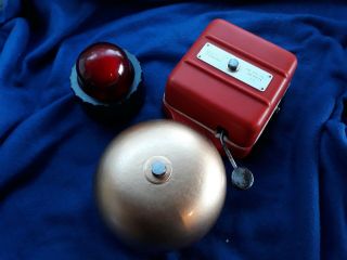 VINTAGE OLD INDUSTRIAL GENT ELECTRIC DOOR FIRE BELL & WARNING ALARM LIGHT LAMP 12