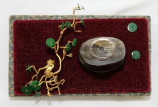 Vintage Chinese 24k gold & jadeite tree w/ jade and wood base. 6