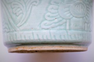 17th Century - ANTIQUE,  Chinese MING Porcelain,  Incised CELADON Bitong BRUSH POT 6
