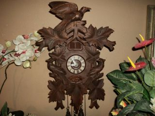 LARGE VINTAGE GERMAN BLACK FOREST CARVED QUAIL & CUCKOO CLOCK 4