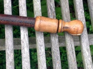 A RARE EXAMPLE OF AN ANTIQUE LEATHER/ WOOD HORSE MEDICATION BALLING GUN FOR PILL 6