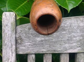 A RARE EXAMPLE OF AN ANTIQUE LEATHER/ WOOD HORSE MEDICATION BALLING GUN FOR PILL 9