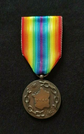 Ww2 French Medal Liberated France 1944 To Her Liberators Bronze