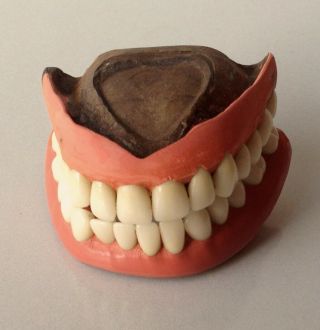 Vintage Antique Dentures False Teeth Vulcanite Plastic Weird Dentist Display ???
