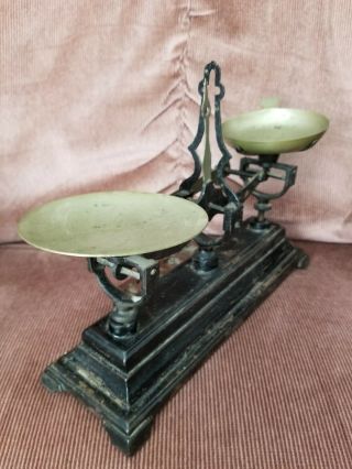 Antique Henry Troemner balance scale with Becker Bros weights 5
