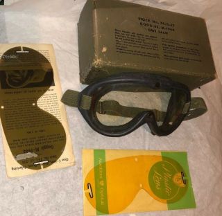 Wwii Era 74 - G - 77 Goggles M - 1944 And 2 Filters Vintage Military Polaroid