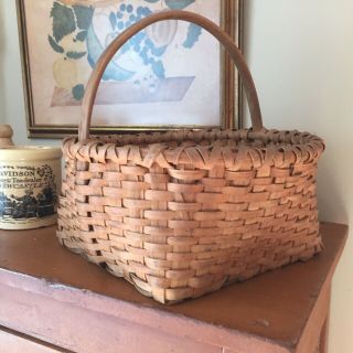 Primitive Large Woven Antique 19th Century Basket Splint Carved Handle Farmhouse